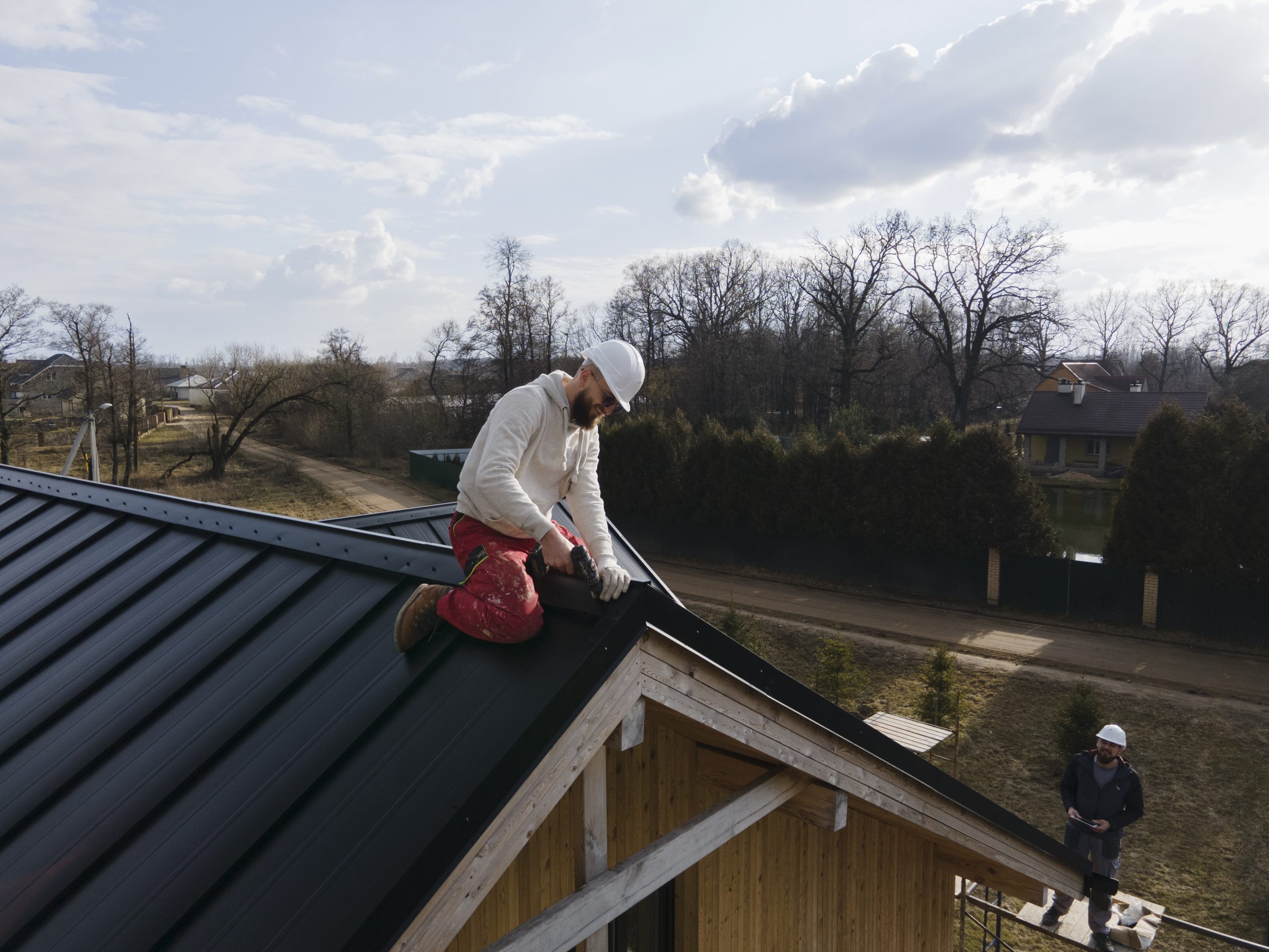 Read more about the article Budget-Friendly Residential Roof Repair Solutions: Tips for Saving Money Without Sacrificing Quality